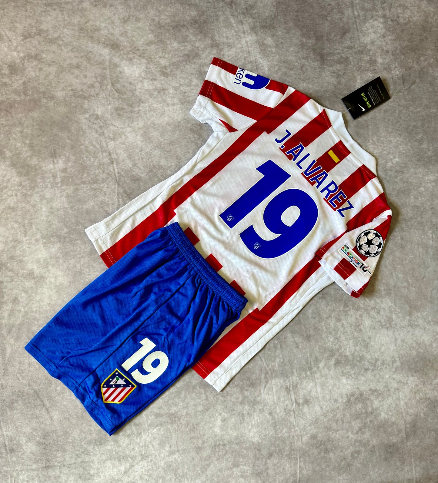 Atletico de Madrid 2025 Julián Alvarez 19