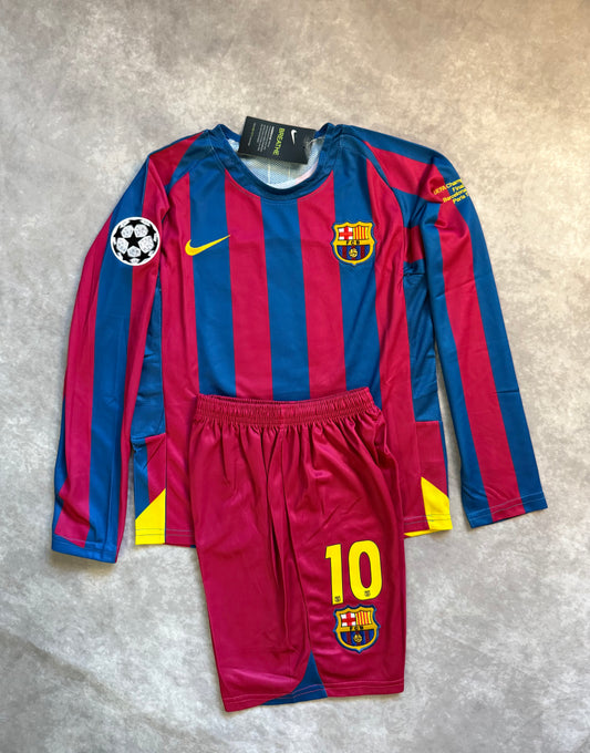 Barcelona home 2006 Retro set kids Ronaldinho 10