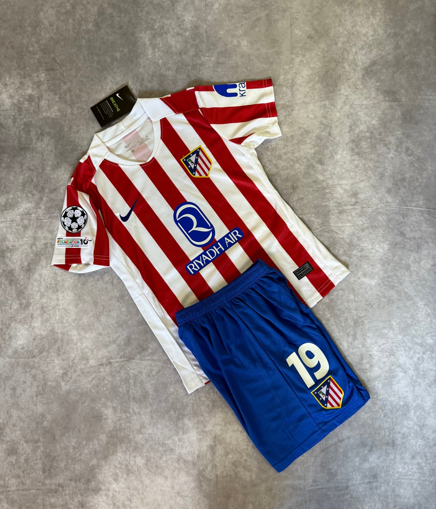 Atletico de Madrid 2025 Julián Alvarez 19
