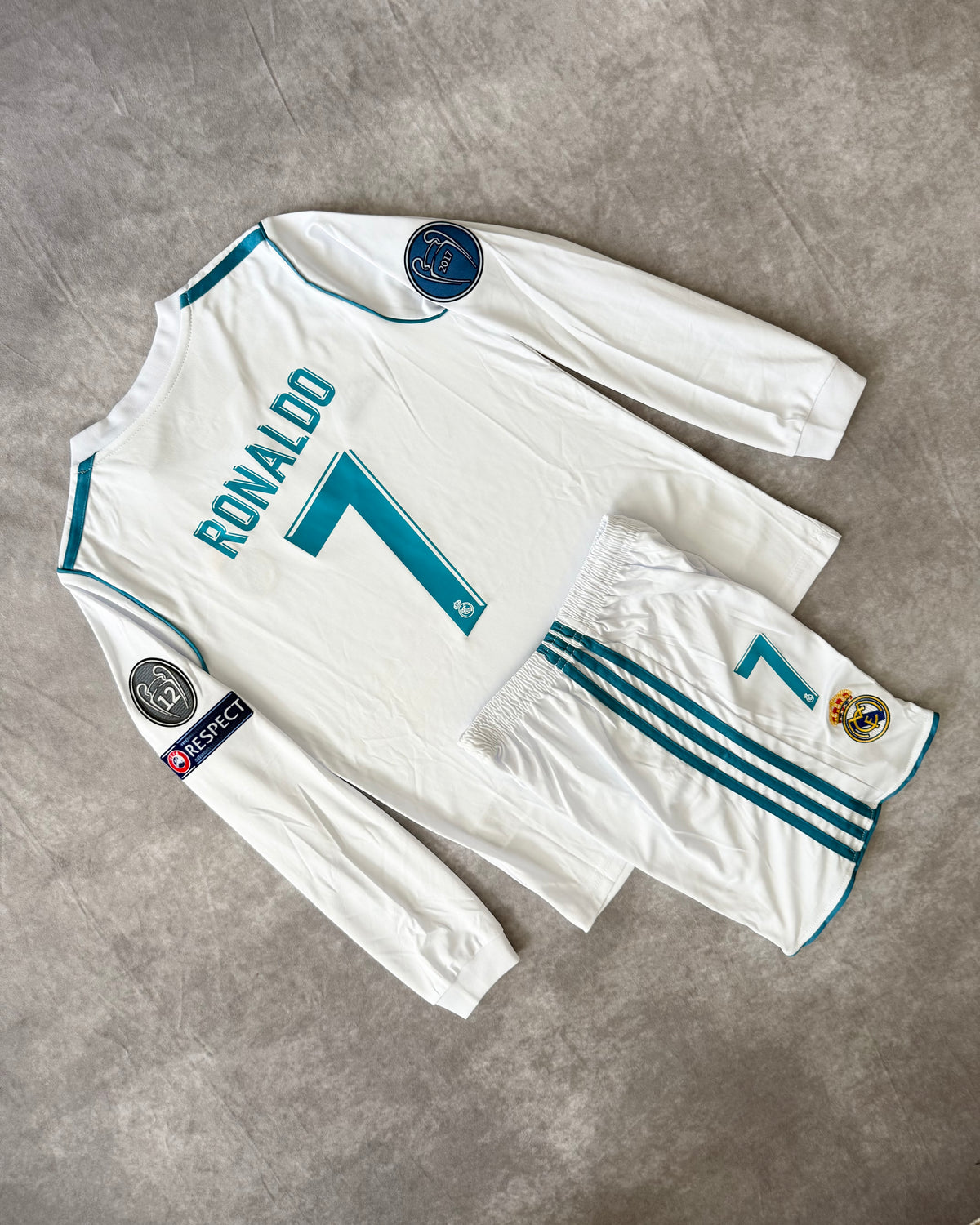 Real Madrid Retro 2018 Ronaldo 7 kids set