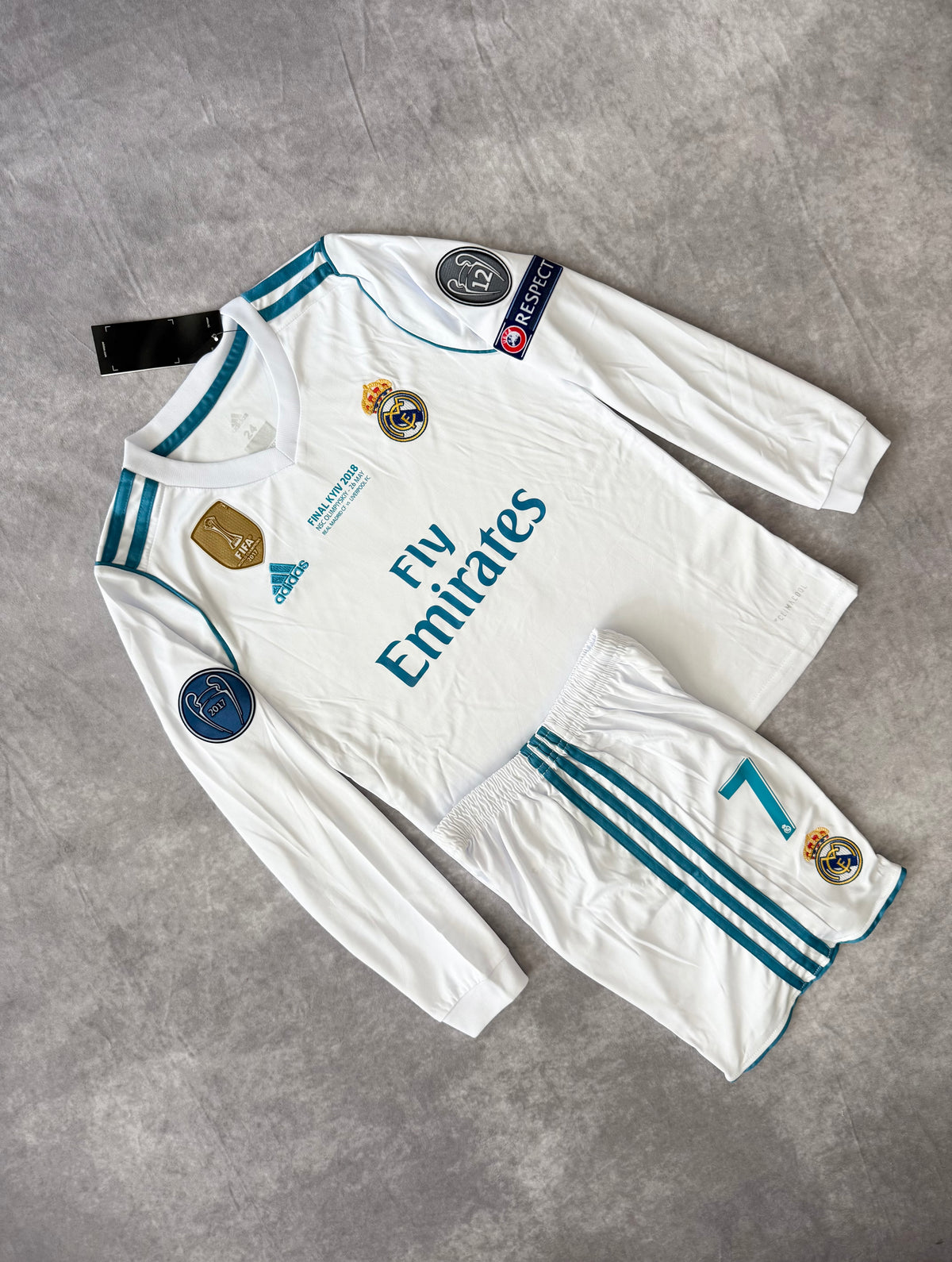 Real Madrid Retro 2018 Ronaldo 7 kids set