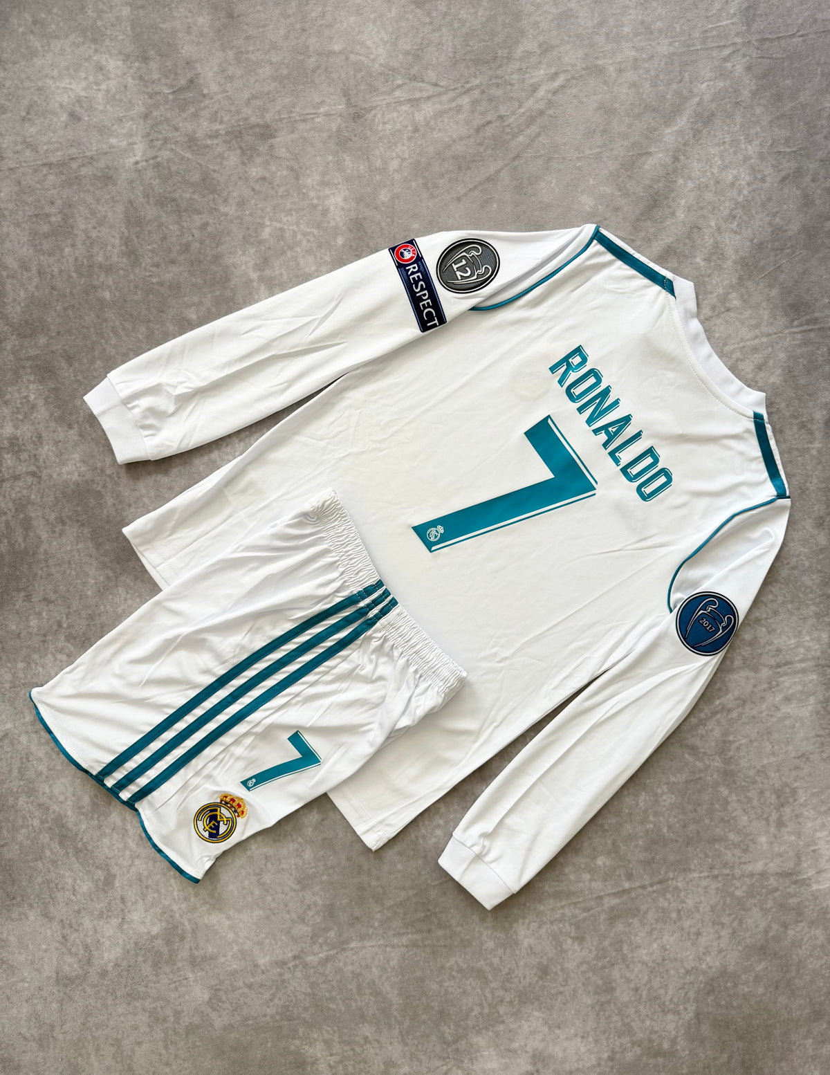 Real Madrid Retro 2018 Ronaldo 7 kids set