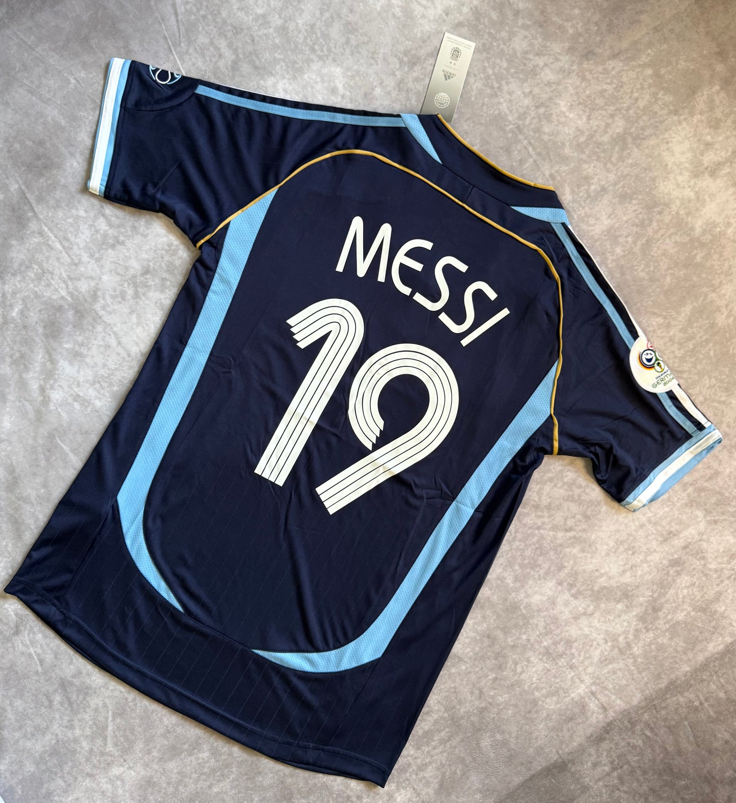 Argentina Away Soccer Jersey Retro 2006 Messi 19