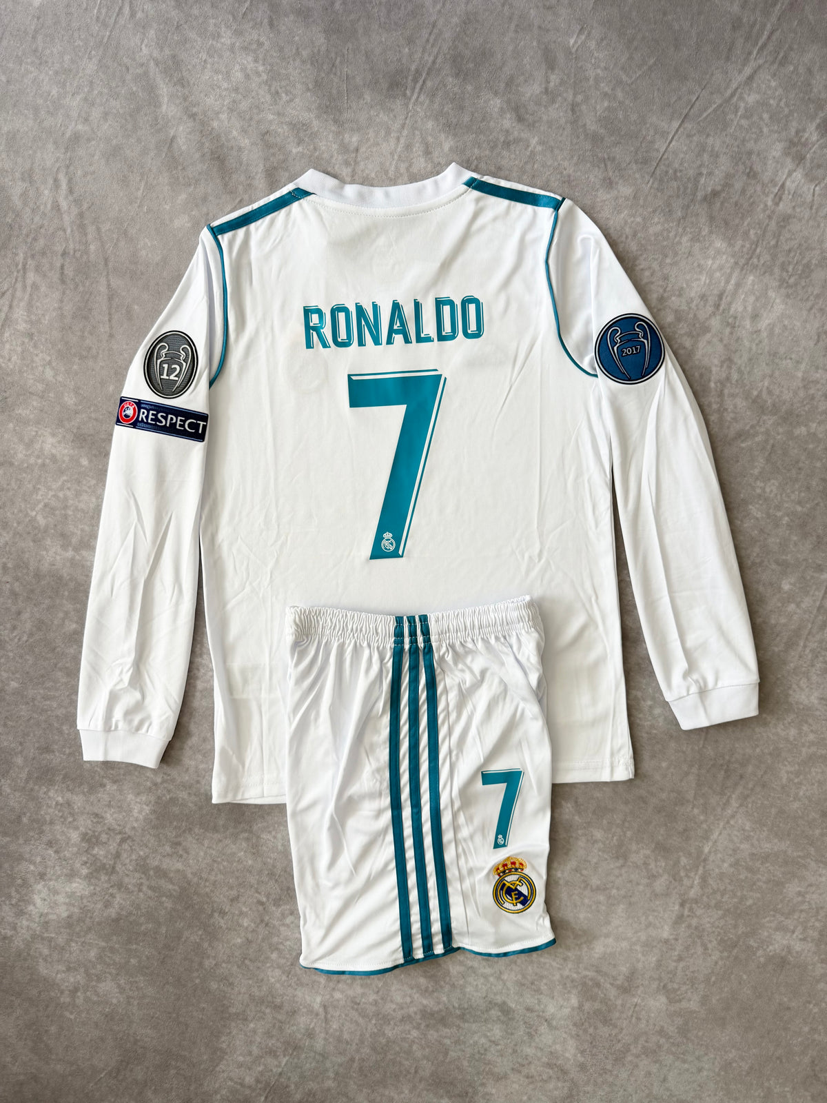 Real Madrid Retro 2018 Ronaldo 7 kids set