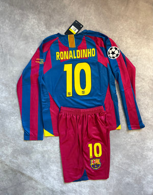 Barcelona home 2006 Retro set kids Ronaldinho 10