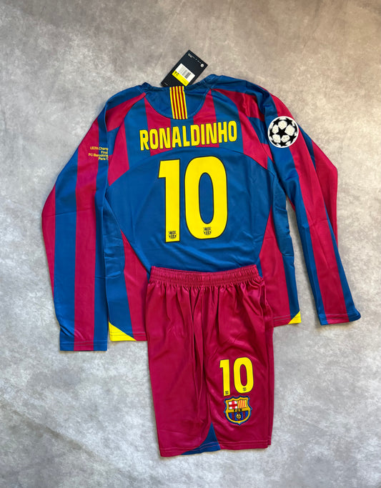 Barcelona home 2006 Retro set kids Ronaldinho 10