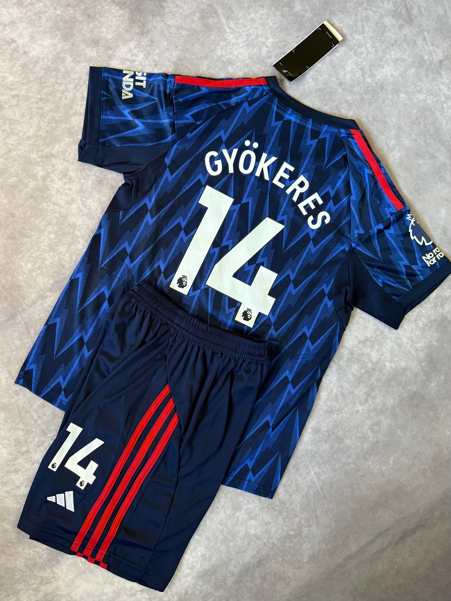Arsenal Away Gyokeres 14