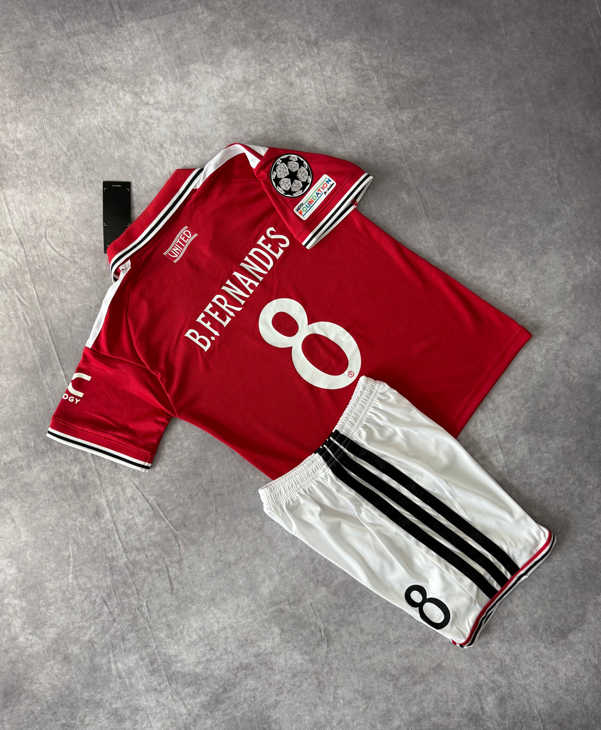 Manchester United Home Soccer Jersey Set Kids Bruno Fernandez 8